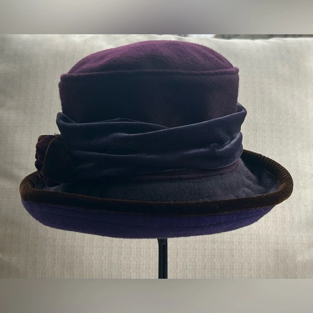 NWOT Mystery Cafe Purple Bucket Hat